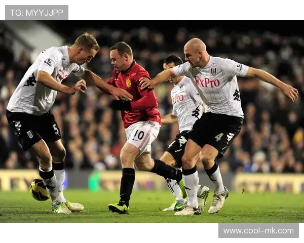 帕尔马边路火力全开，快速反击撕破对手防线