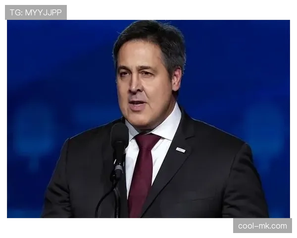 特朗普重返白宫计划引发政治地震：支持者欢呼，反对者警告局势升级