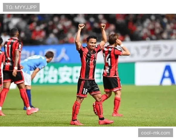 浦和红钻亚冠首轮展现顽强斗志,状态回暖引关注 浦和红钻亚冠首轮展现顽强斗志,状态回暖引关注