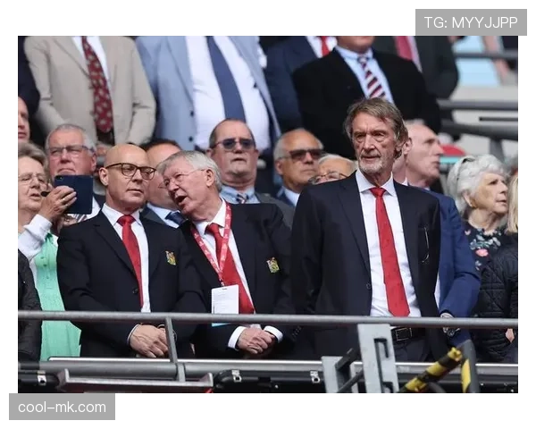 曼联重返欧冠难度加大，关键战失利对赛季走势形成制约